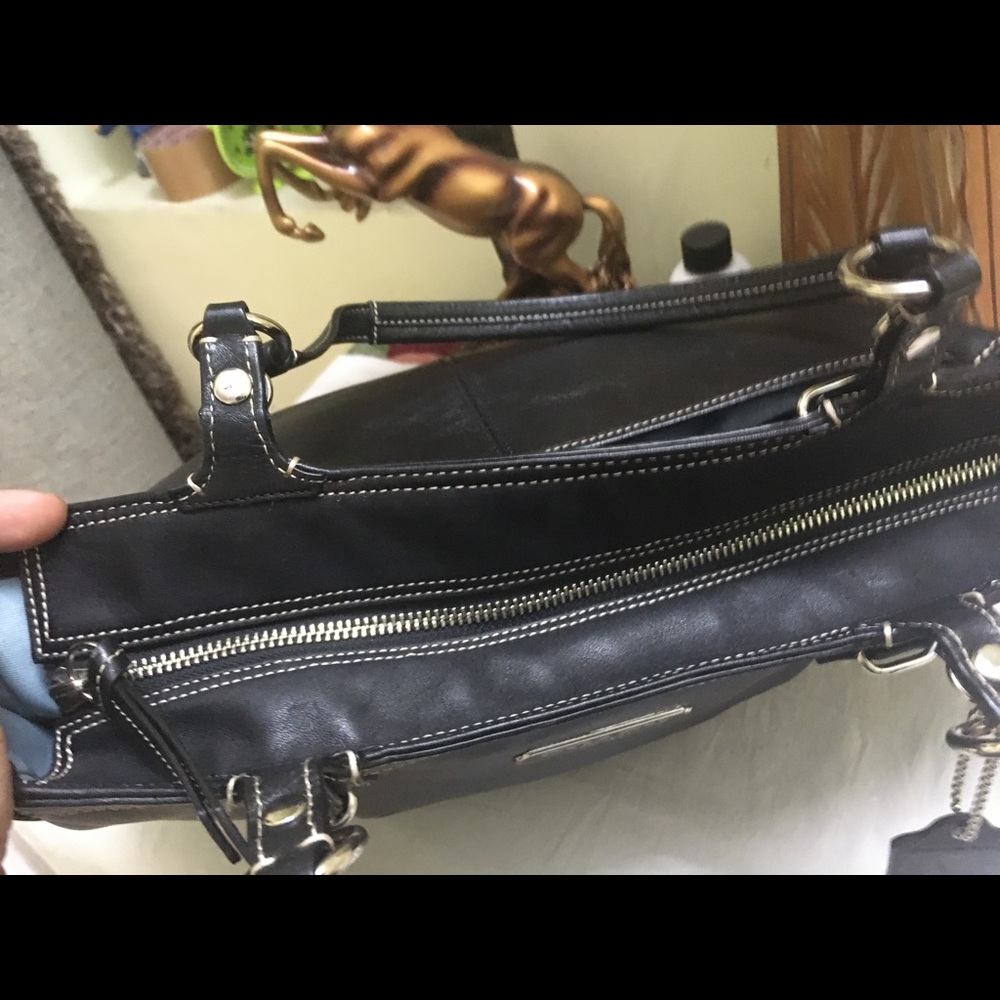Authentic Coach Hamptons Laguna Large Black Leather Tote - Picture 8 of 14